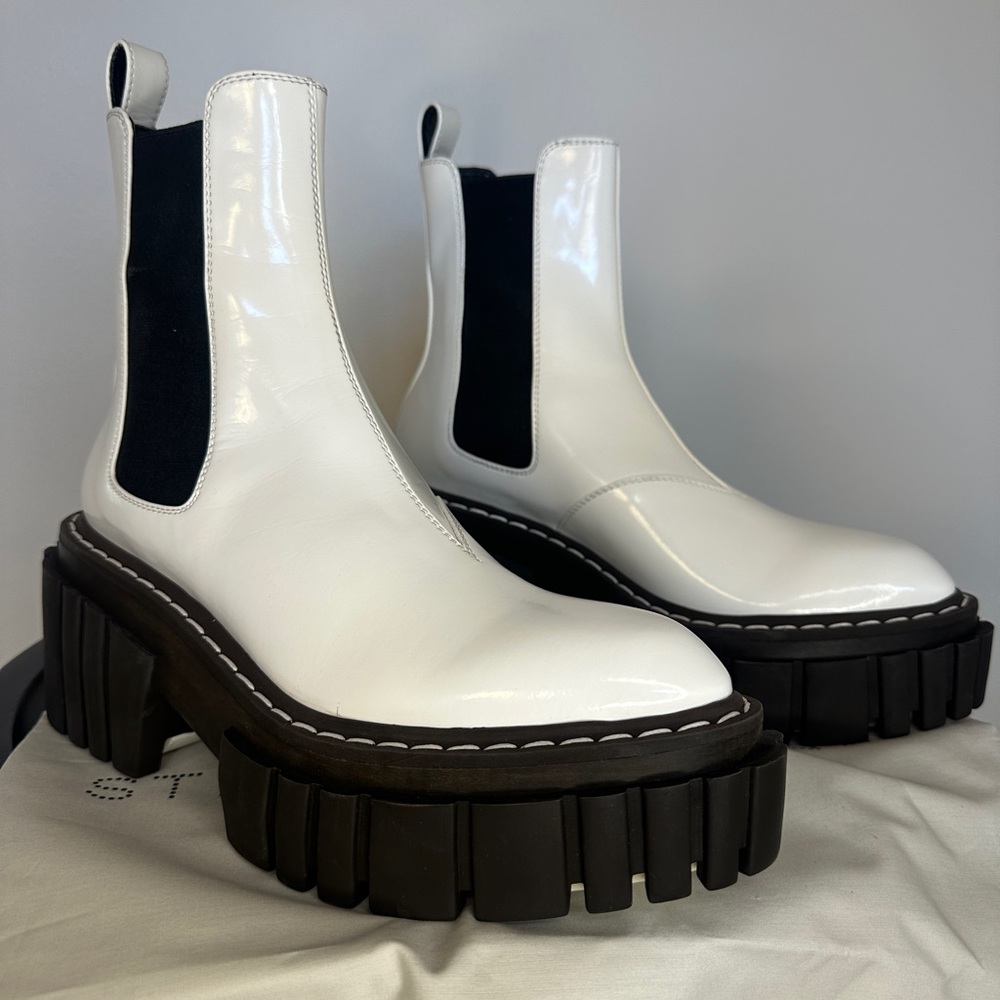 Stella McCartney Emilie Boot Dana in Pure 🤍 White - 39EU